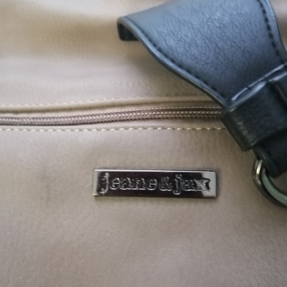 Jeane & Jax  luxury vegan handbag - Picture 3 of 4